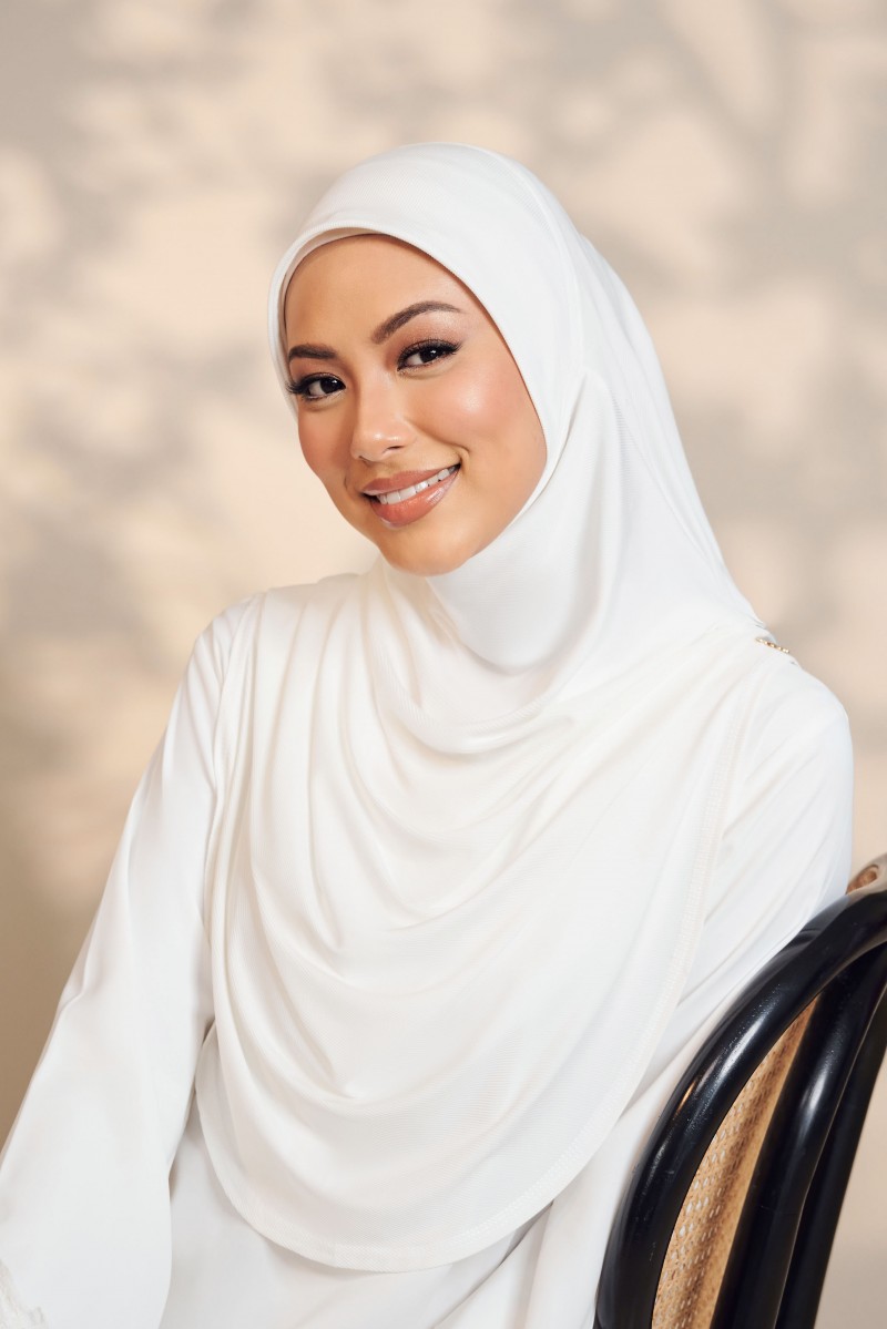 Mega Tudung Sarung in White